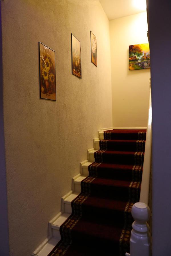 פרישטינה City Park Hostel מראה חיצוני תמונה