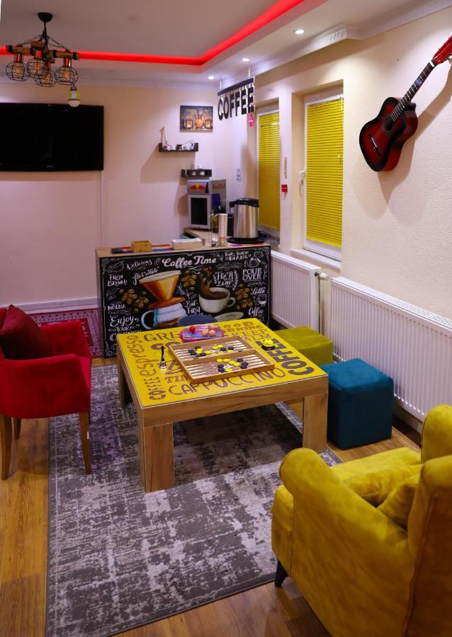פרישטינה City Park Hostel מראה חיצוני תמונה