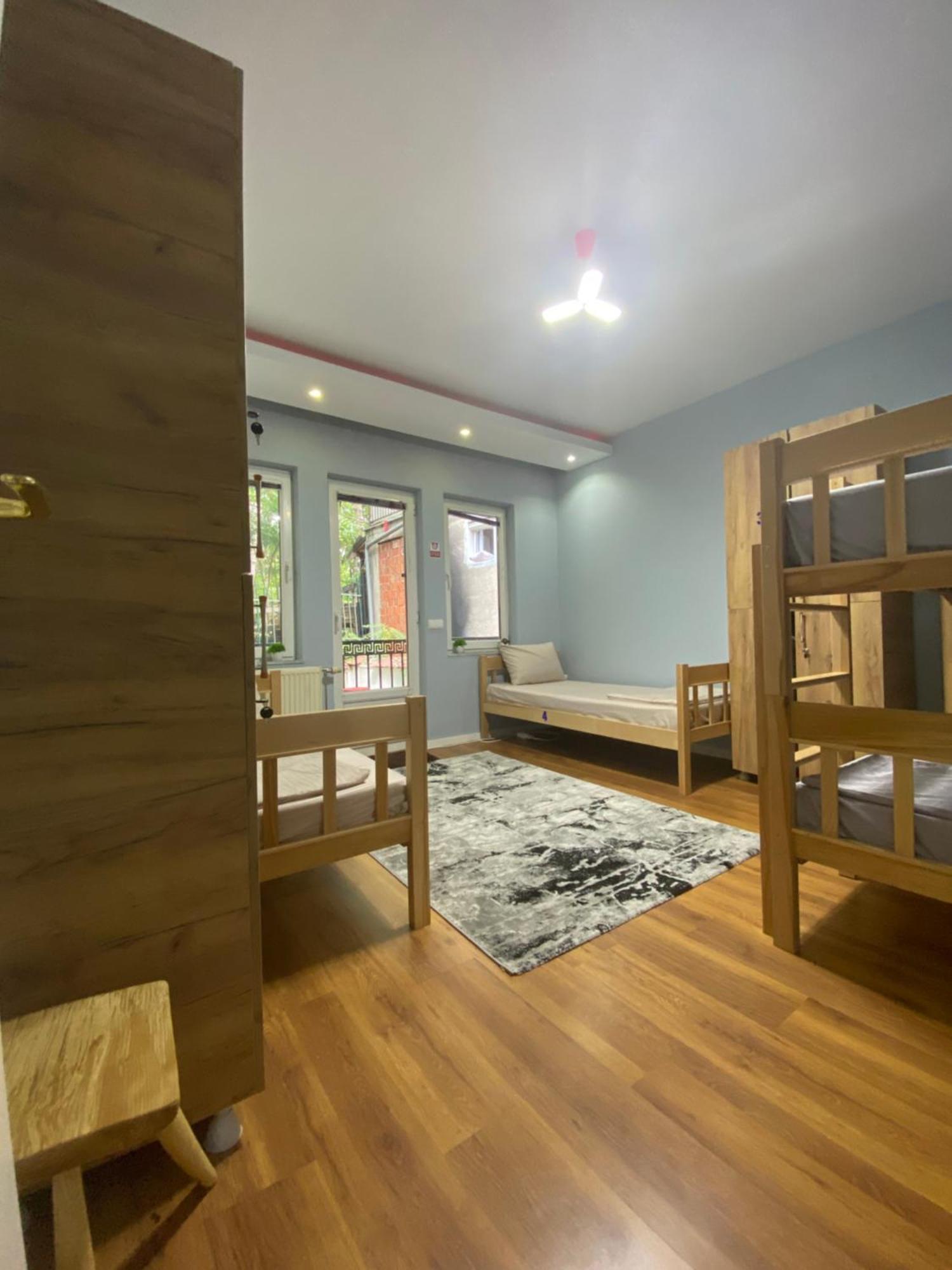 פרישטינה City Park Hostel מראה חיצוני תמונה